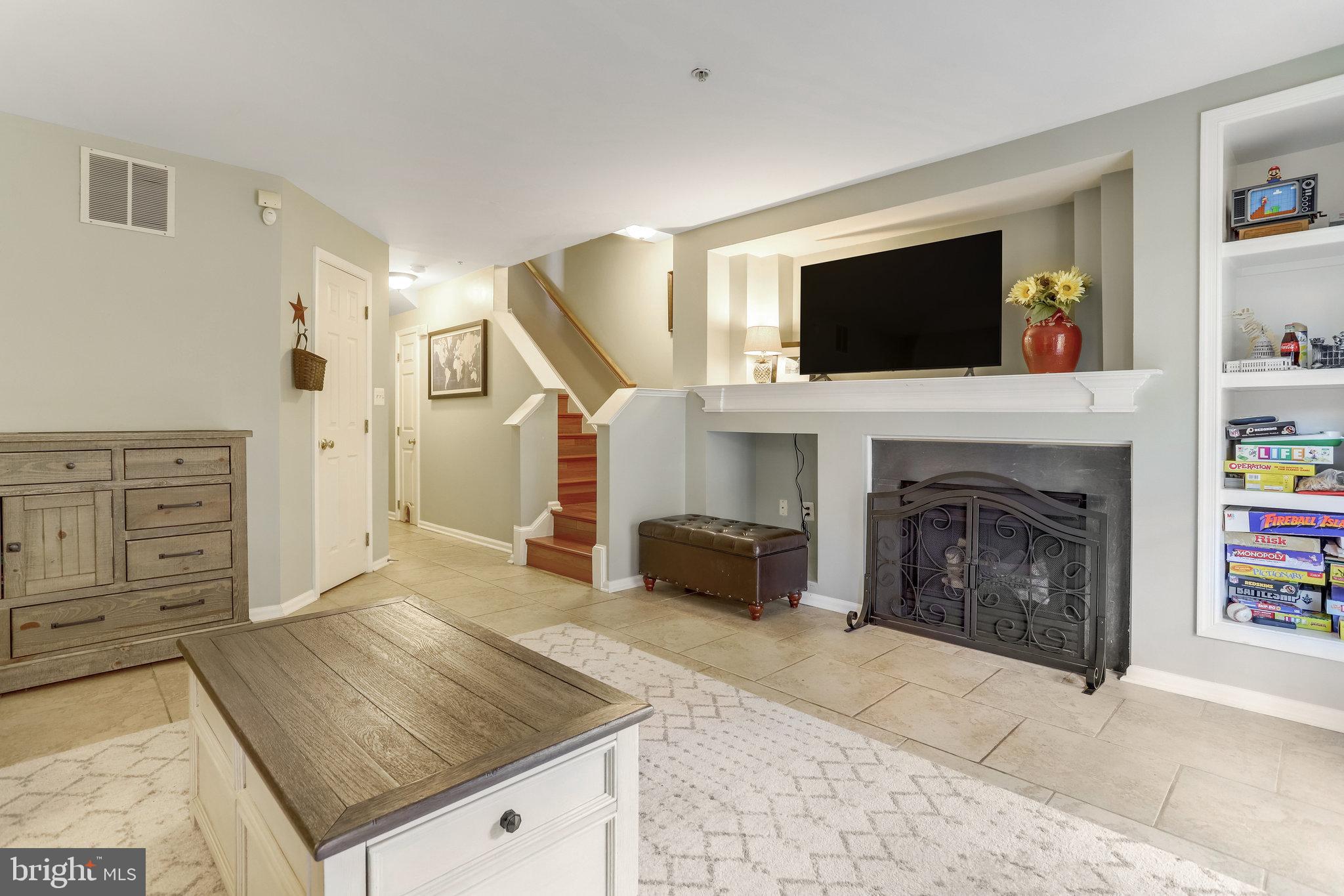 CAMERON STATION - Residential Lease