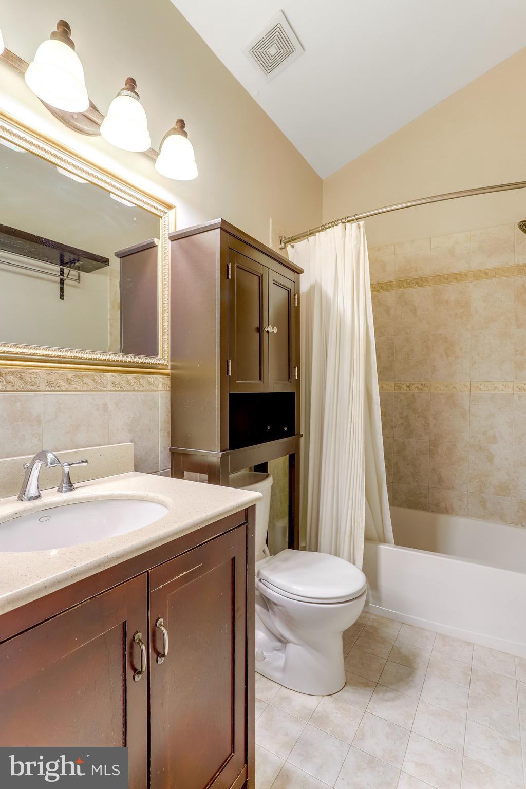 CAMERON STATION - Residential Lease