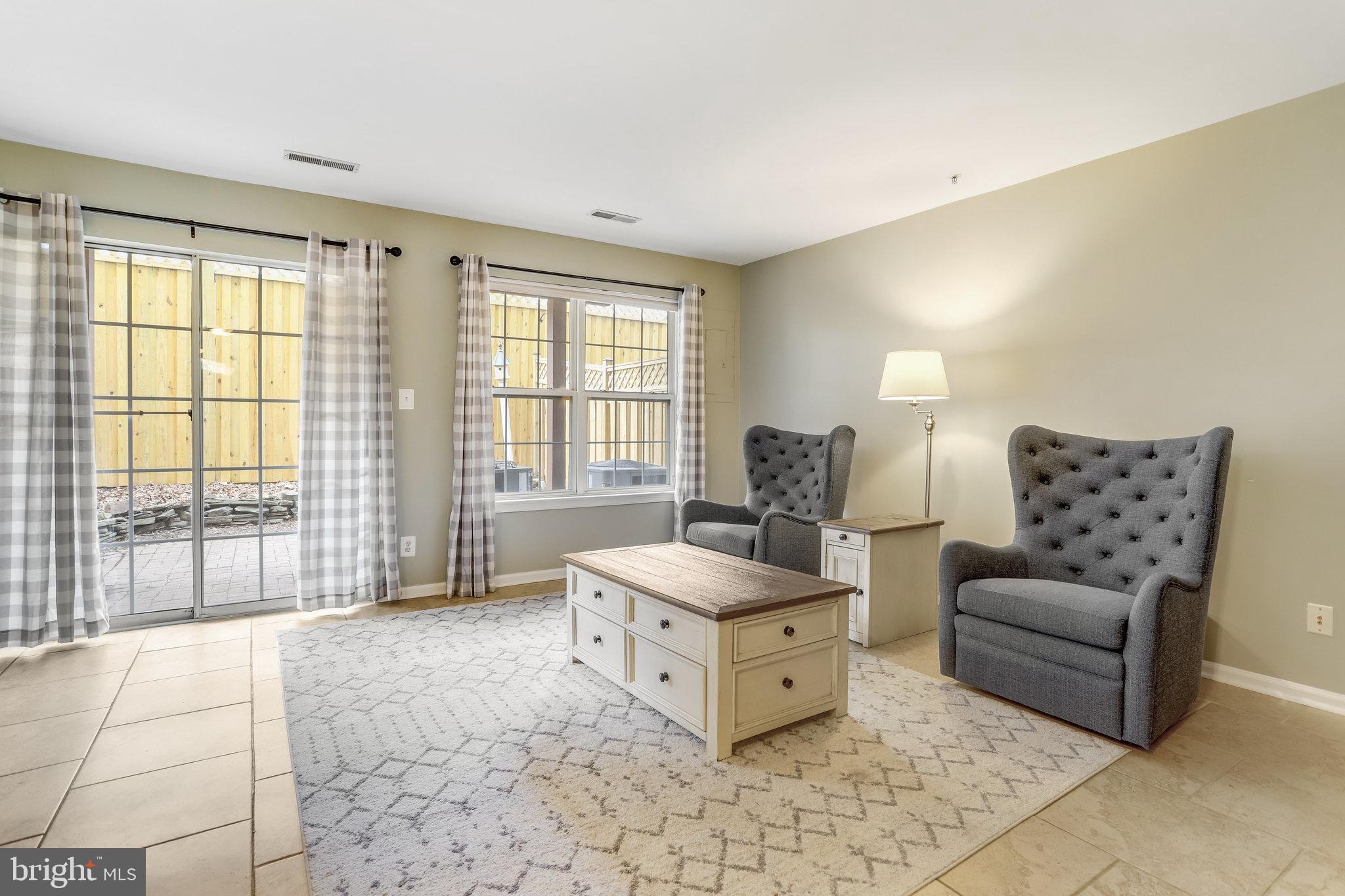 CAMERON STATION - Residential Lease