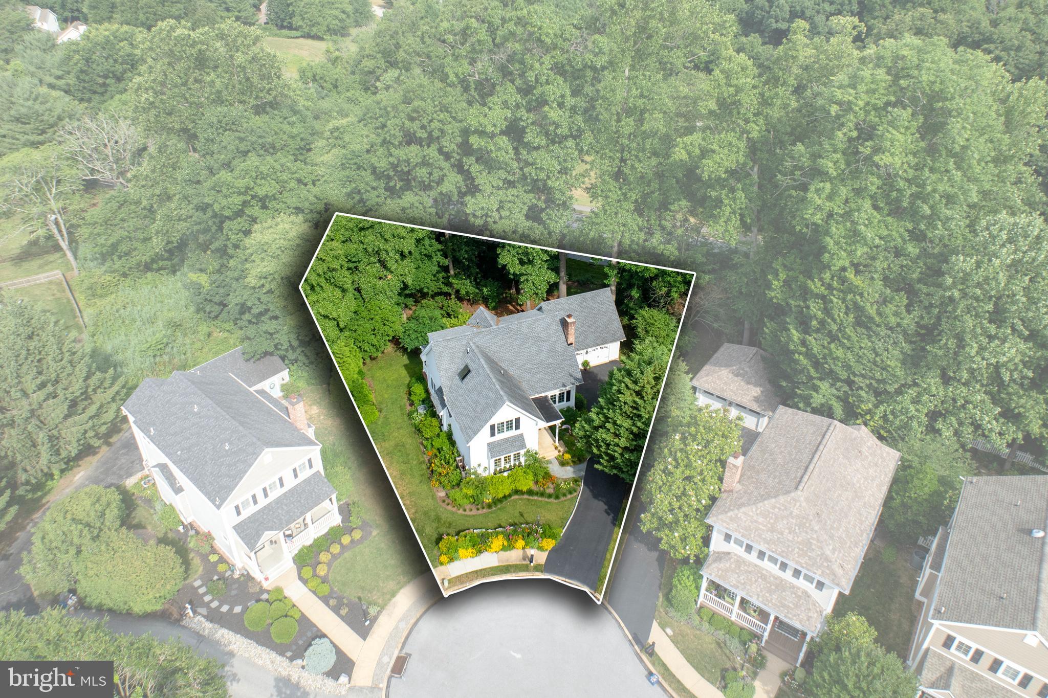 637 HUNTINGTON DRIVE