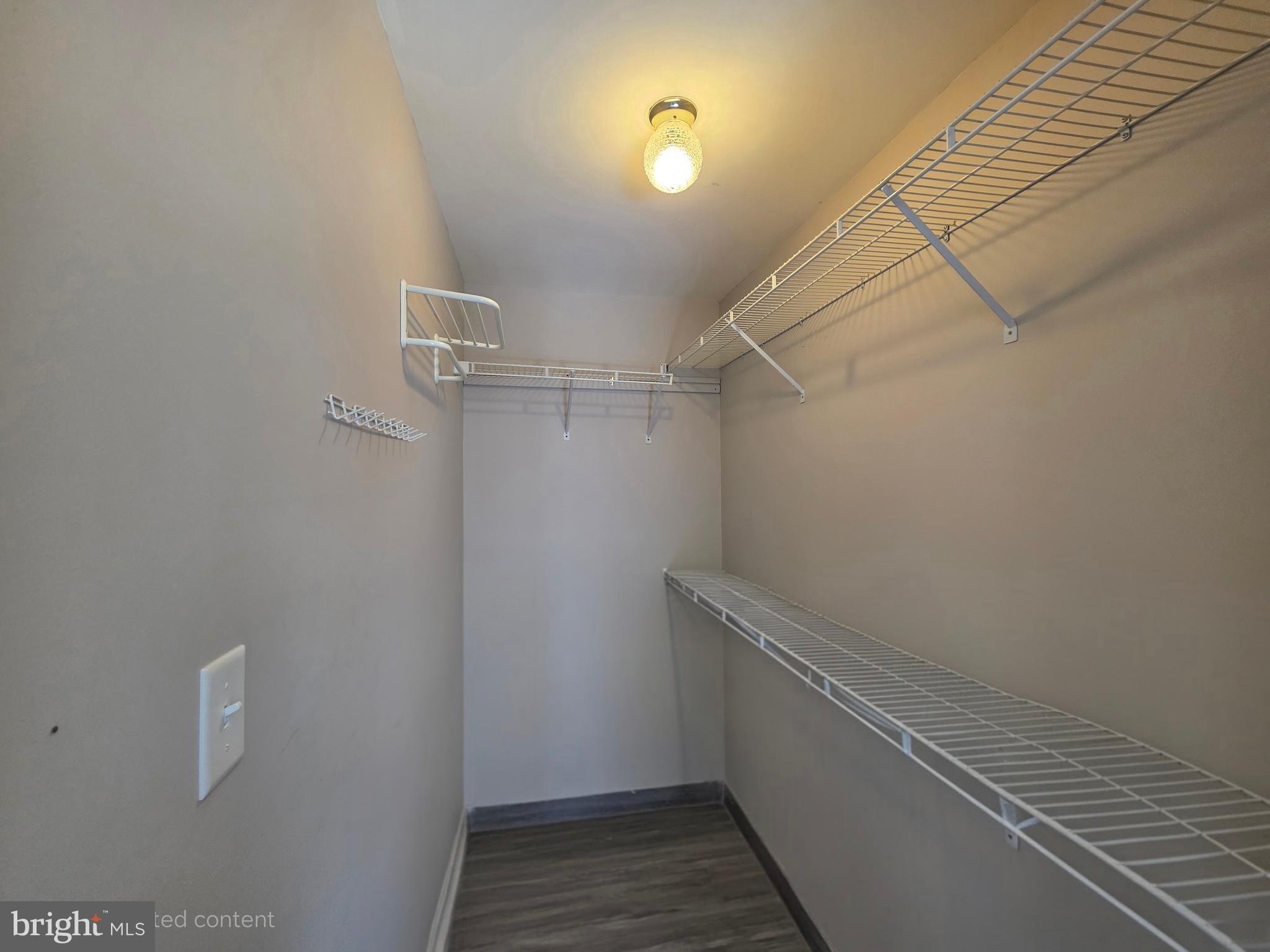 PARRS RIDGE - Residential