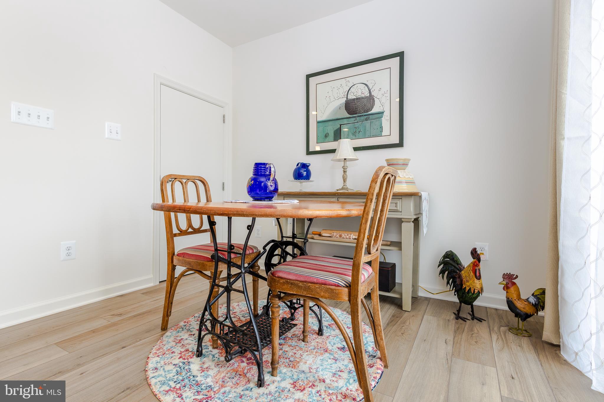 WHISPERING PINES - Residential