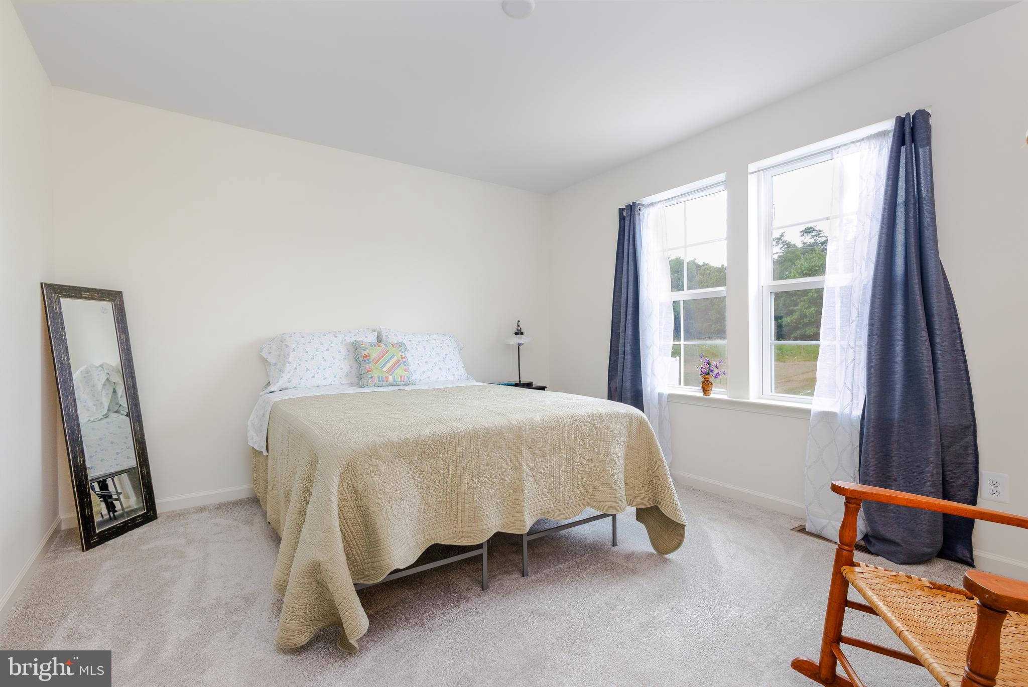 WHISPERING PINES - Residential