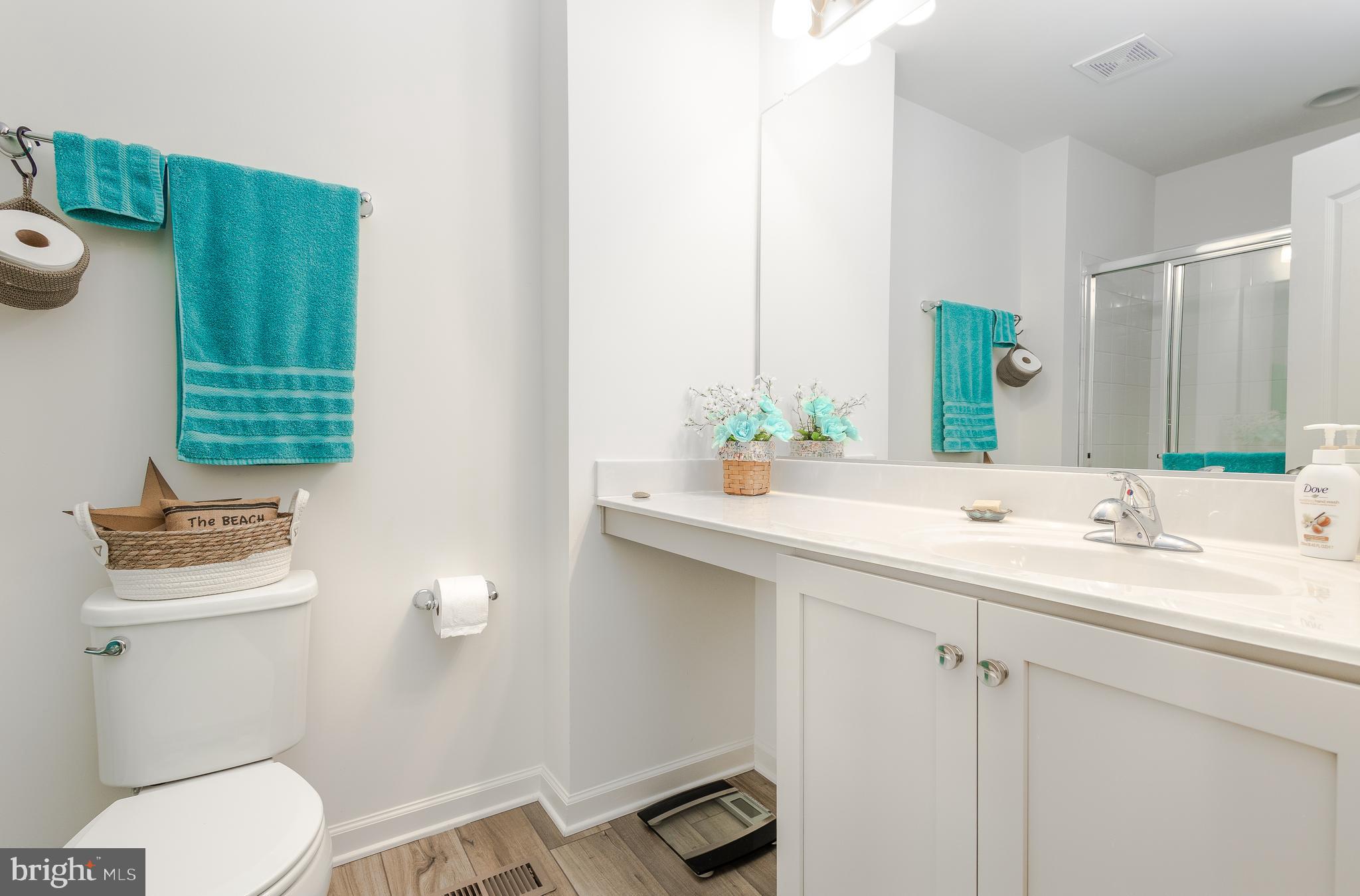 WHISPERING PINES - Residential