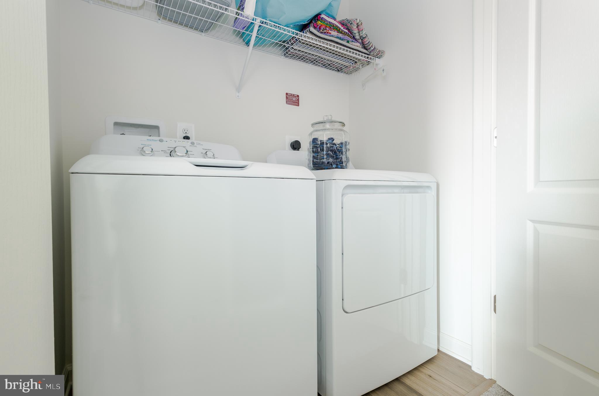 WHISPERING PINES - Residential