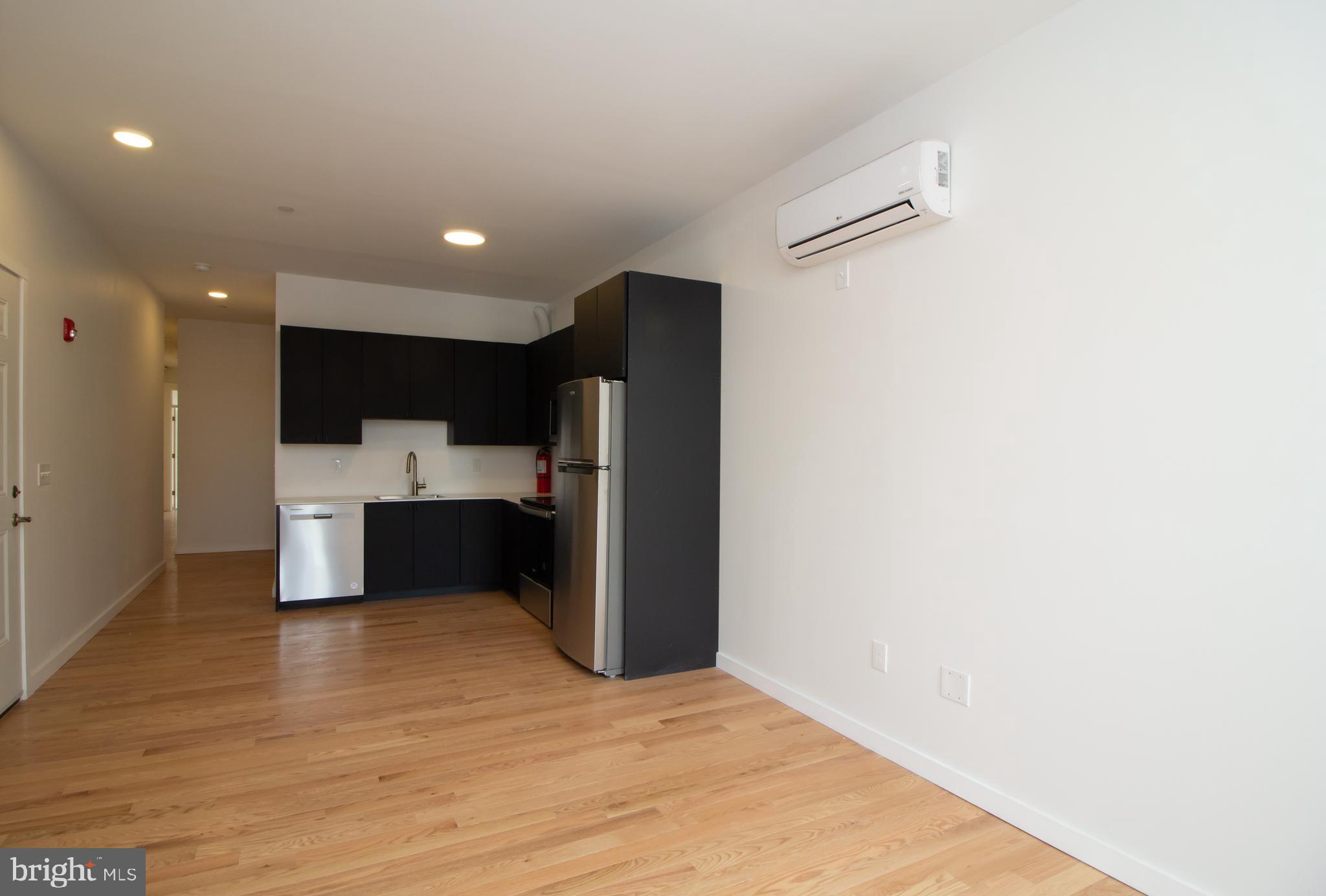 CHARLES VILLAGE - Residential Lease