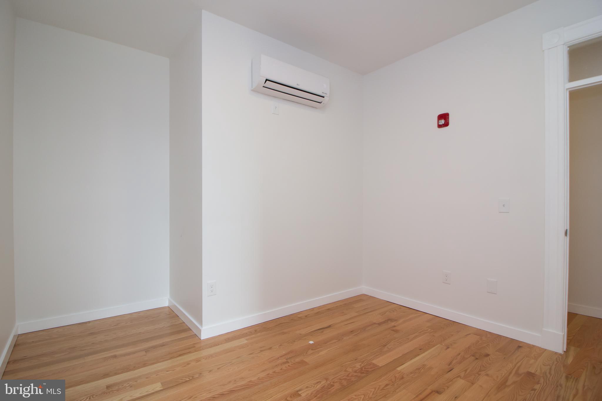 CHARLES VILLAGE - Residential Lease