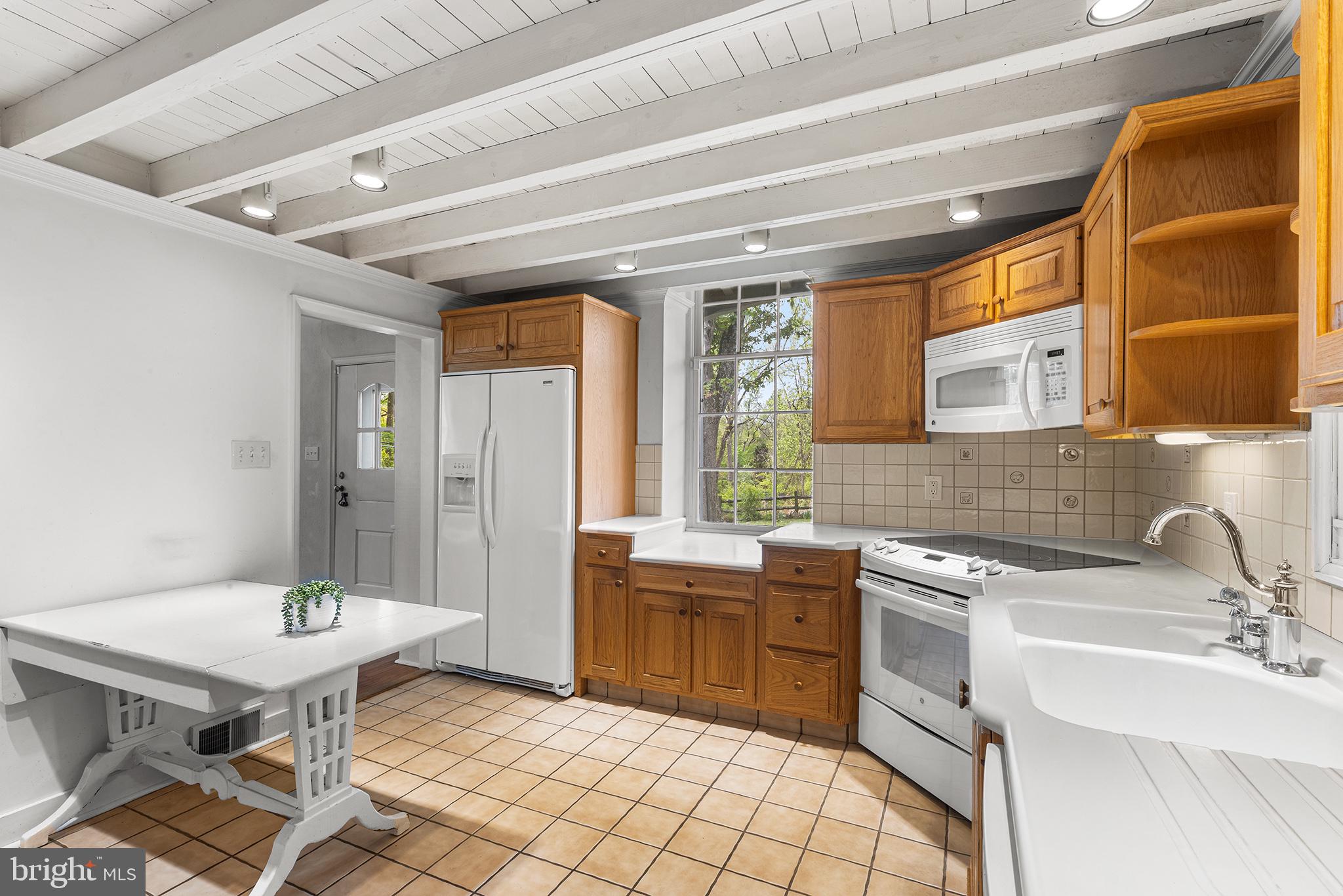 CEDAR GROVE FARM - Residential