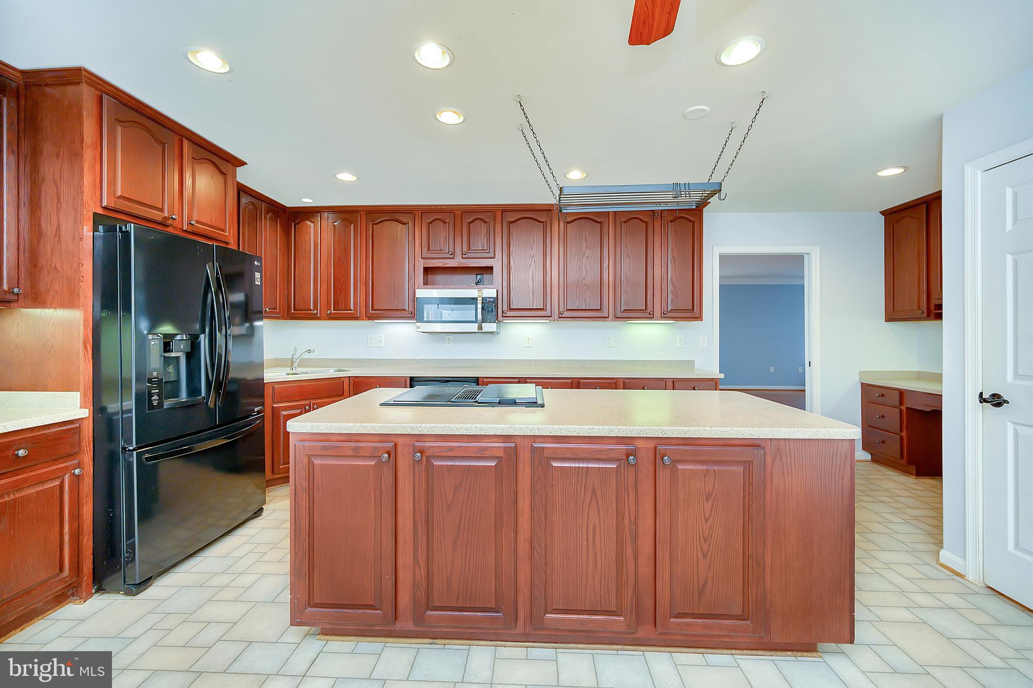 KINGS LEIGH ESTATES - Residential