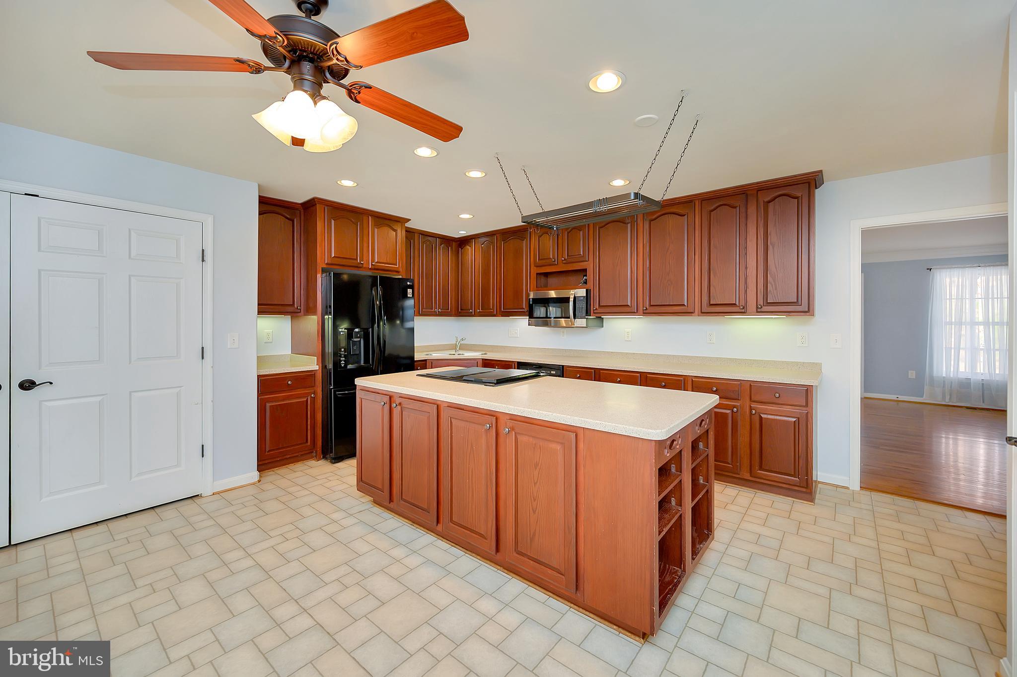 KINGS LEIGH ESTATES - Residential