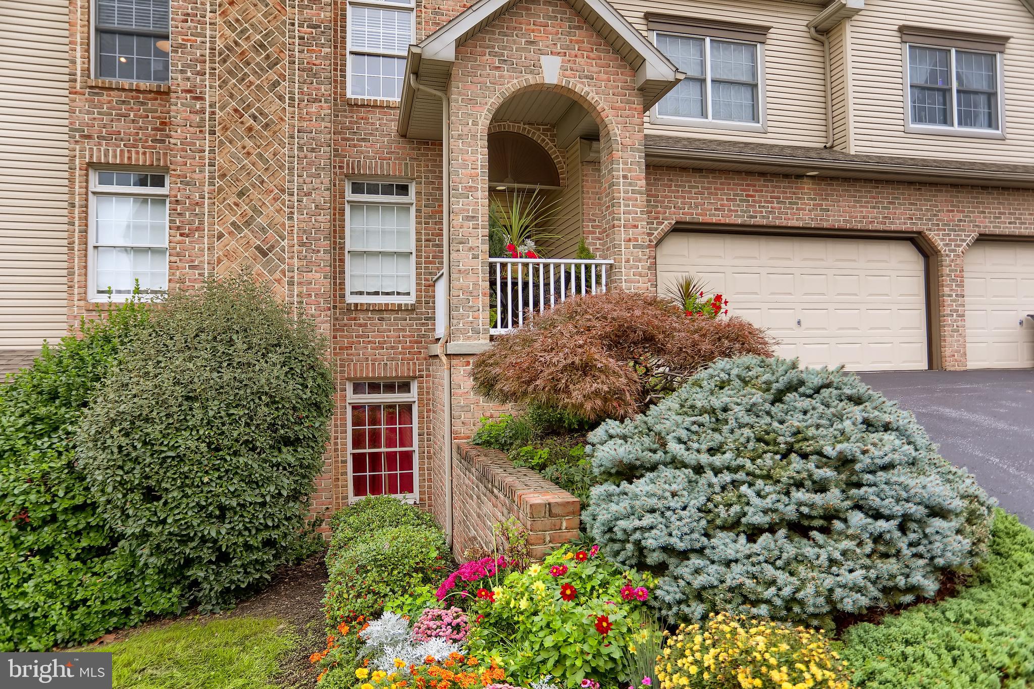 NORTHWOODS CROSSING - Residential