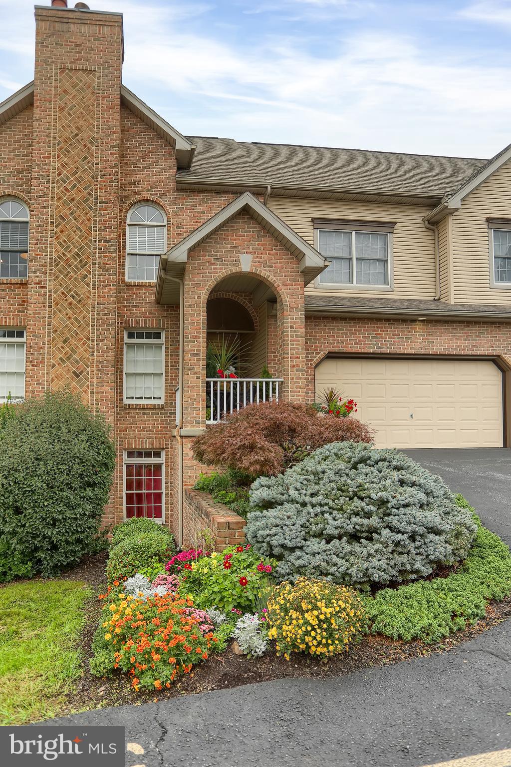 NORTHWOODS CROSSING - Residential