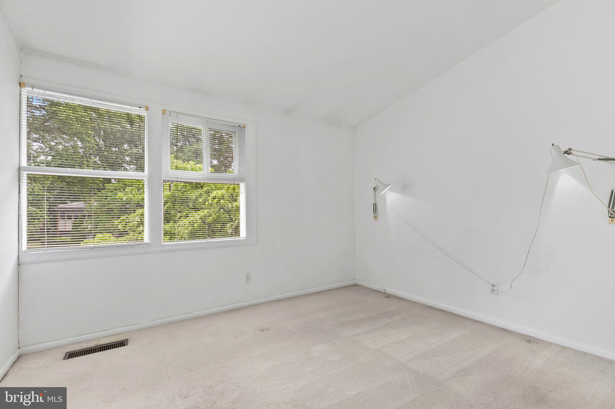 FAIRFAX HERITAGE - Residential