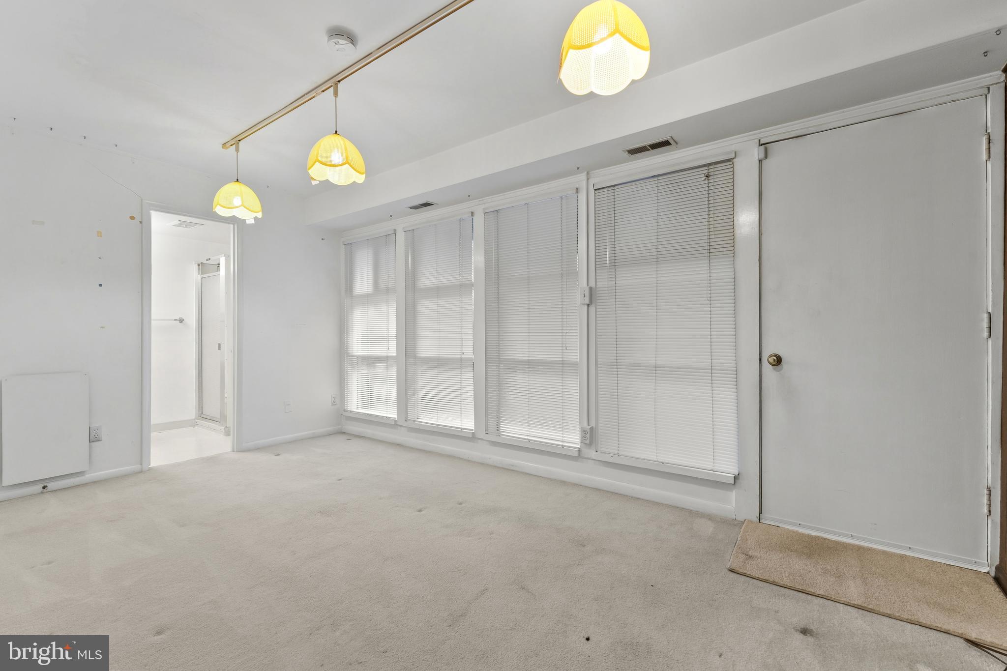 FAIRFAX HERITAGE - Residential