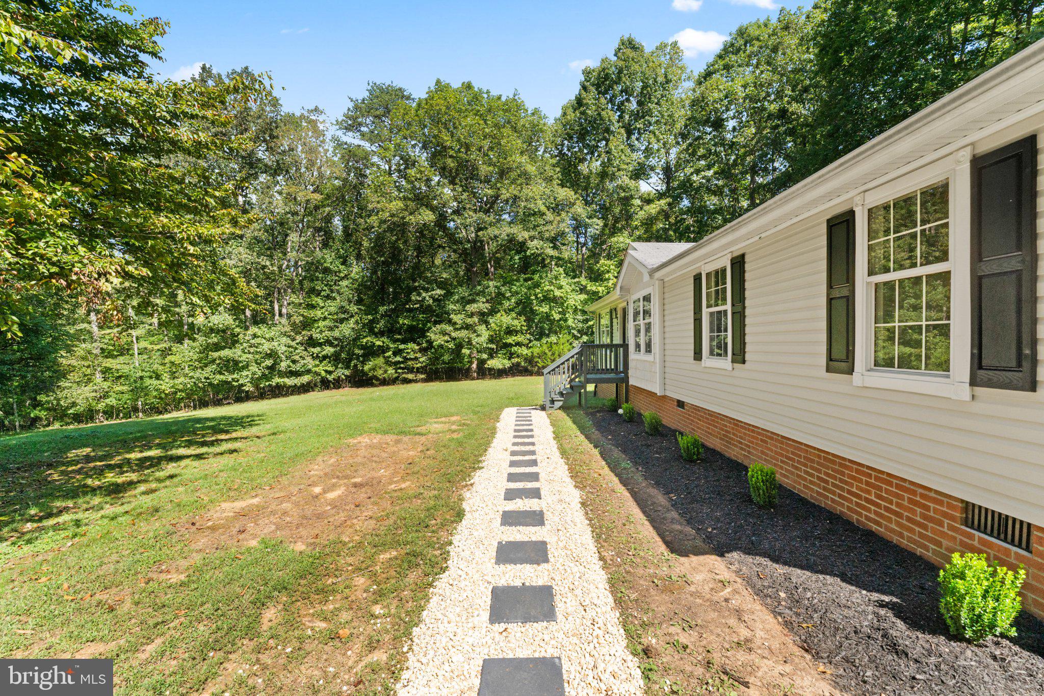 1092 MALLORYS FORD ROAD