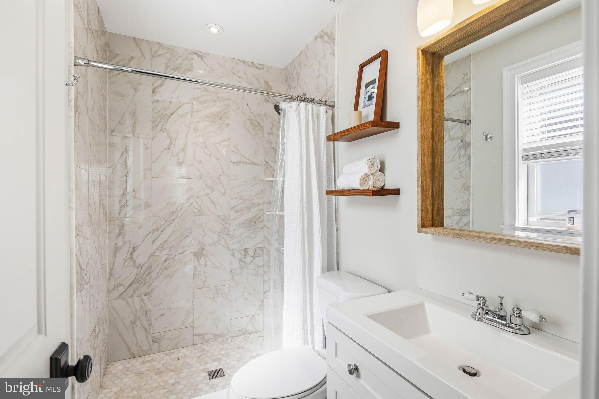 ROXBOROUGH - Residential