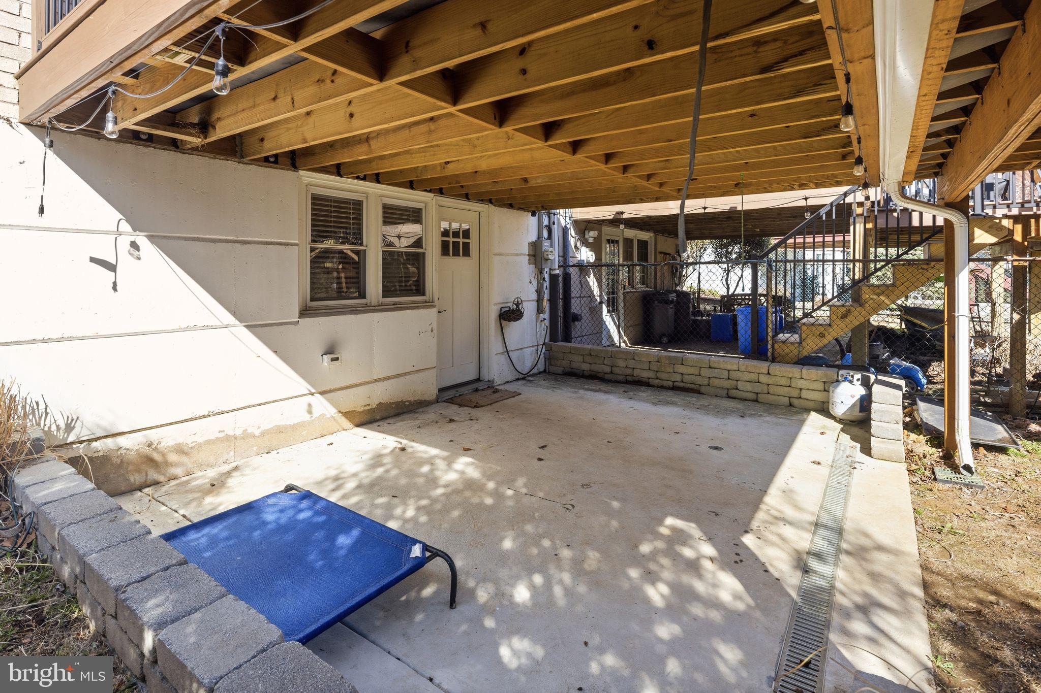 ROXBOROUGH - Residential