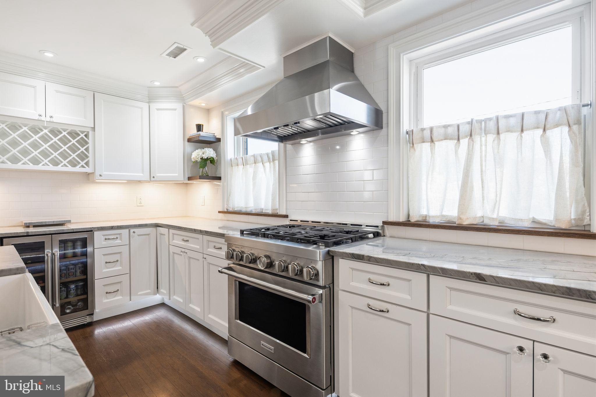 ROXBOROUGH - Residential