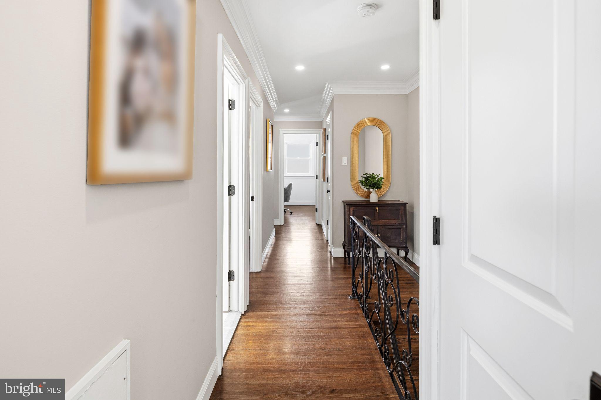 ROXBOROUGH - Residential