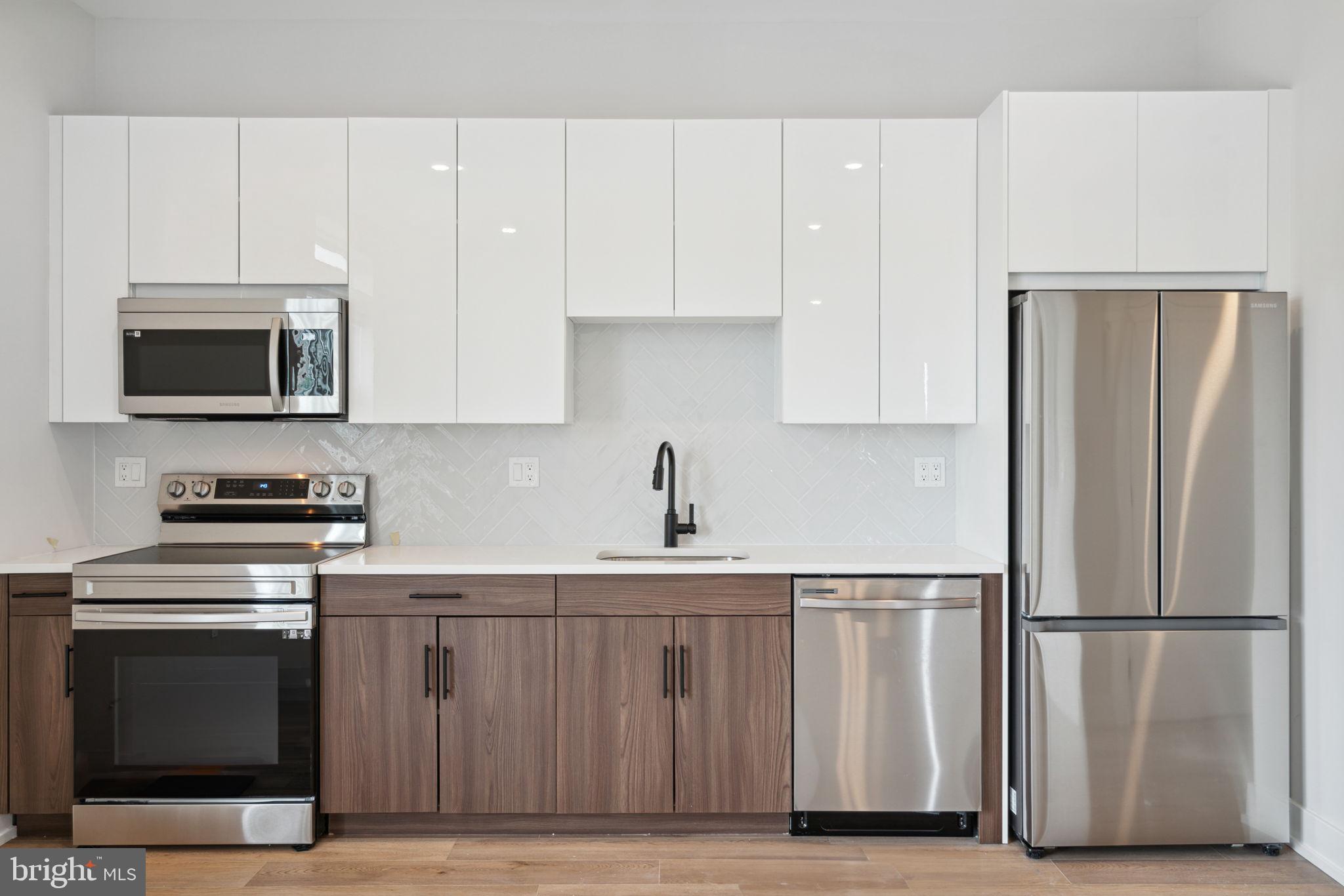 PHILADELPHIA (NORTH) - Residential Lease