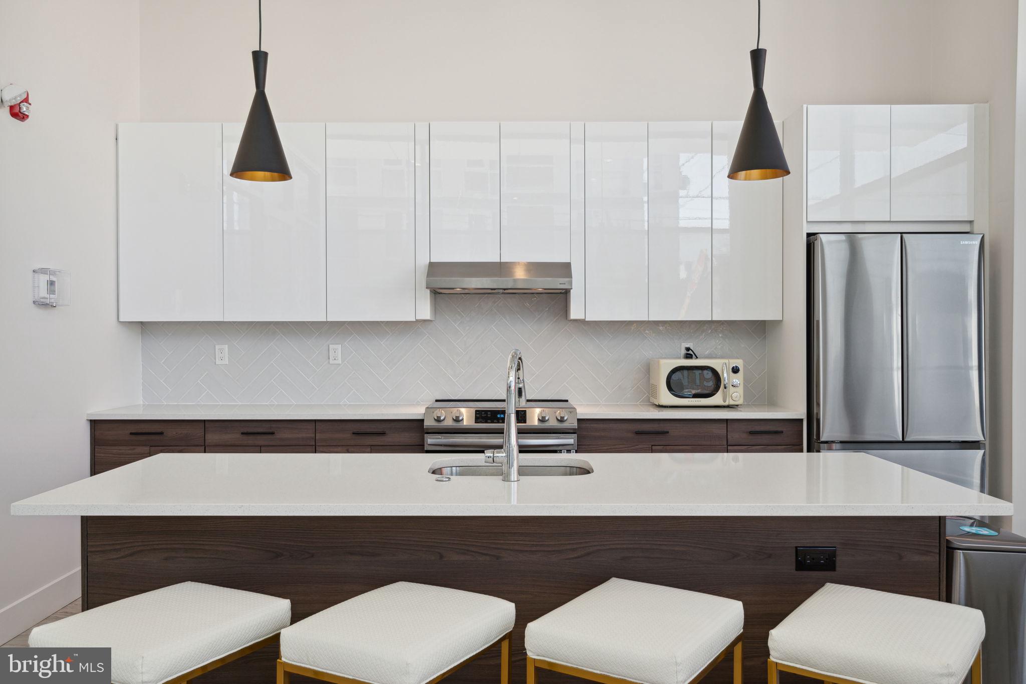 PHILADELPHIA (NORTH) - Residential Lease