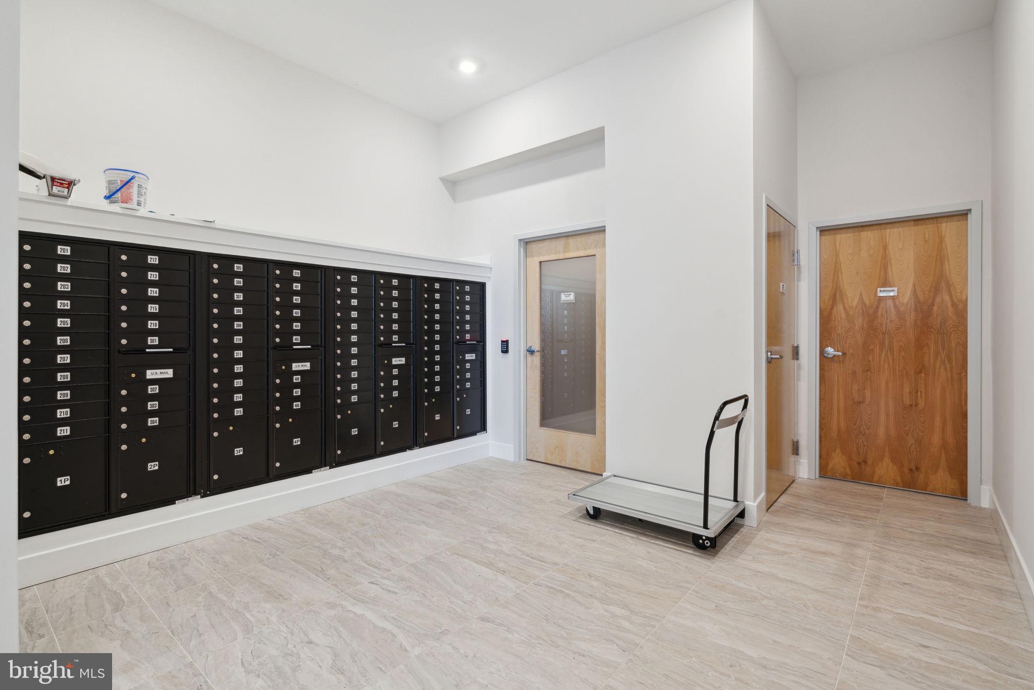 PHILADELPHIA (NORTH) - Residential Lease