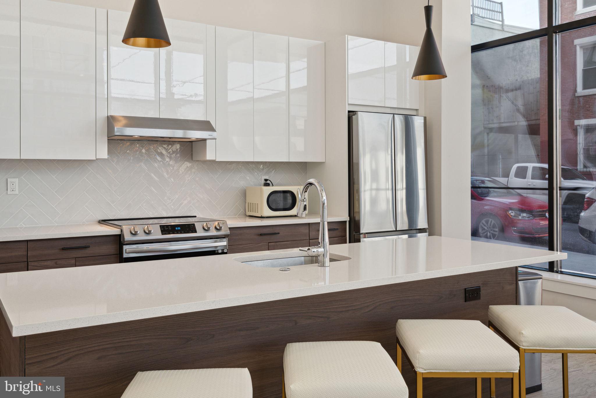 PHILADELPHIA (NORTH) - Residential Lease