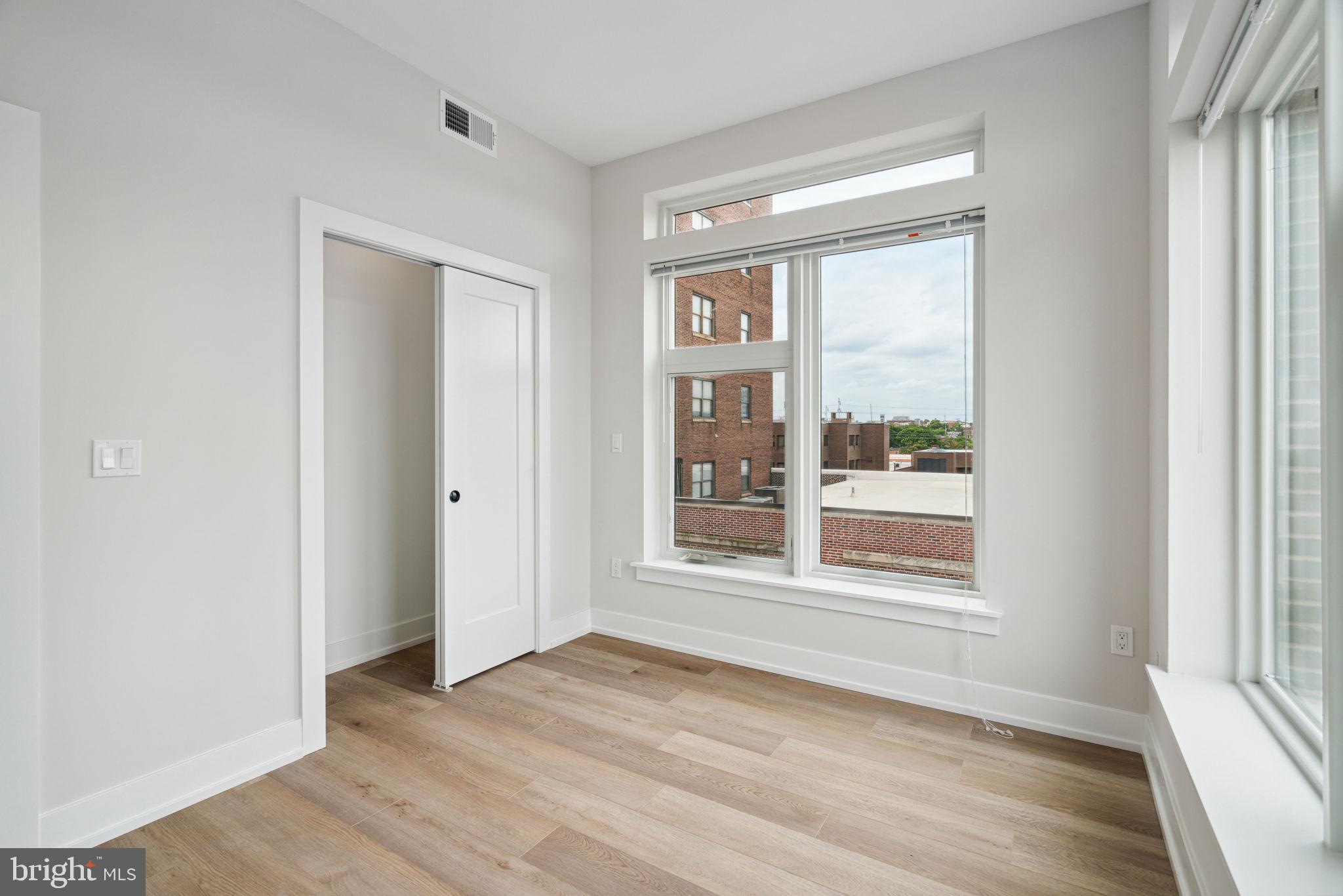 PHILADELPHIA (NORTH) - Residential Lease