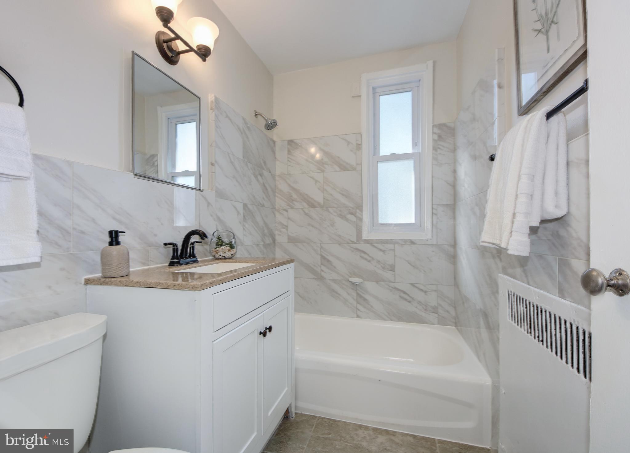 ARLINGTON OAKS - Residential Lease