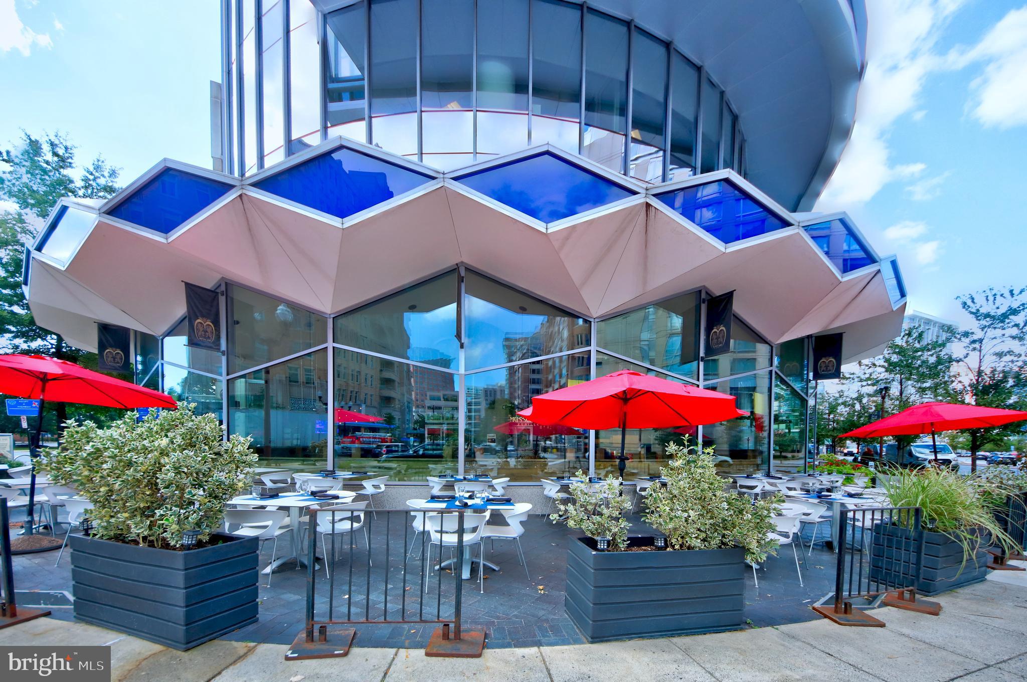 ARLINGTON OAKS - Residential Lease