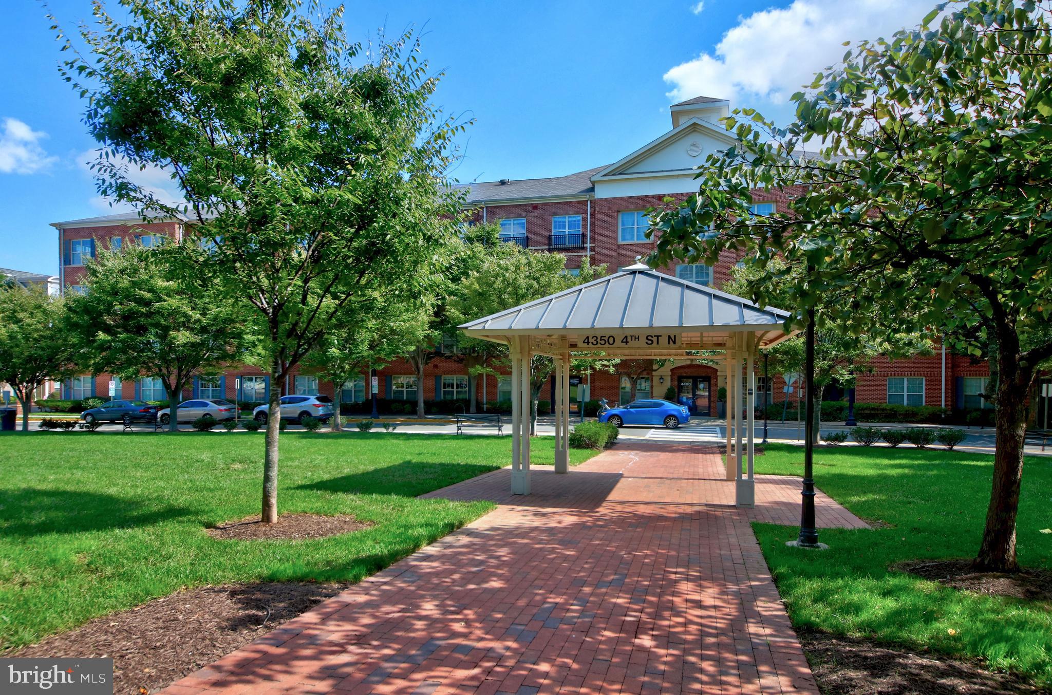 ARLINGTON OAKS - Residential Lease