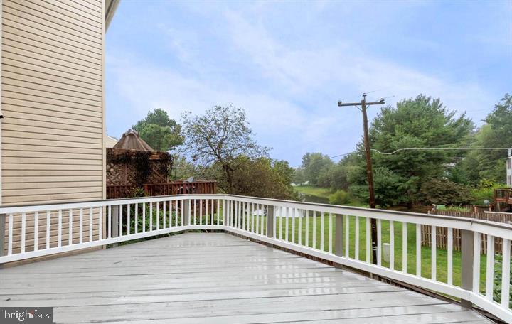 GLENWOOD MEWS - Residential Lease