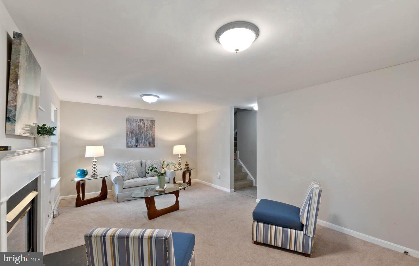 GLENWOOD MEWS - Residential Lease