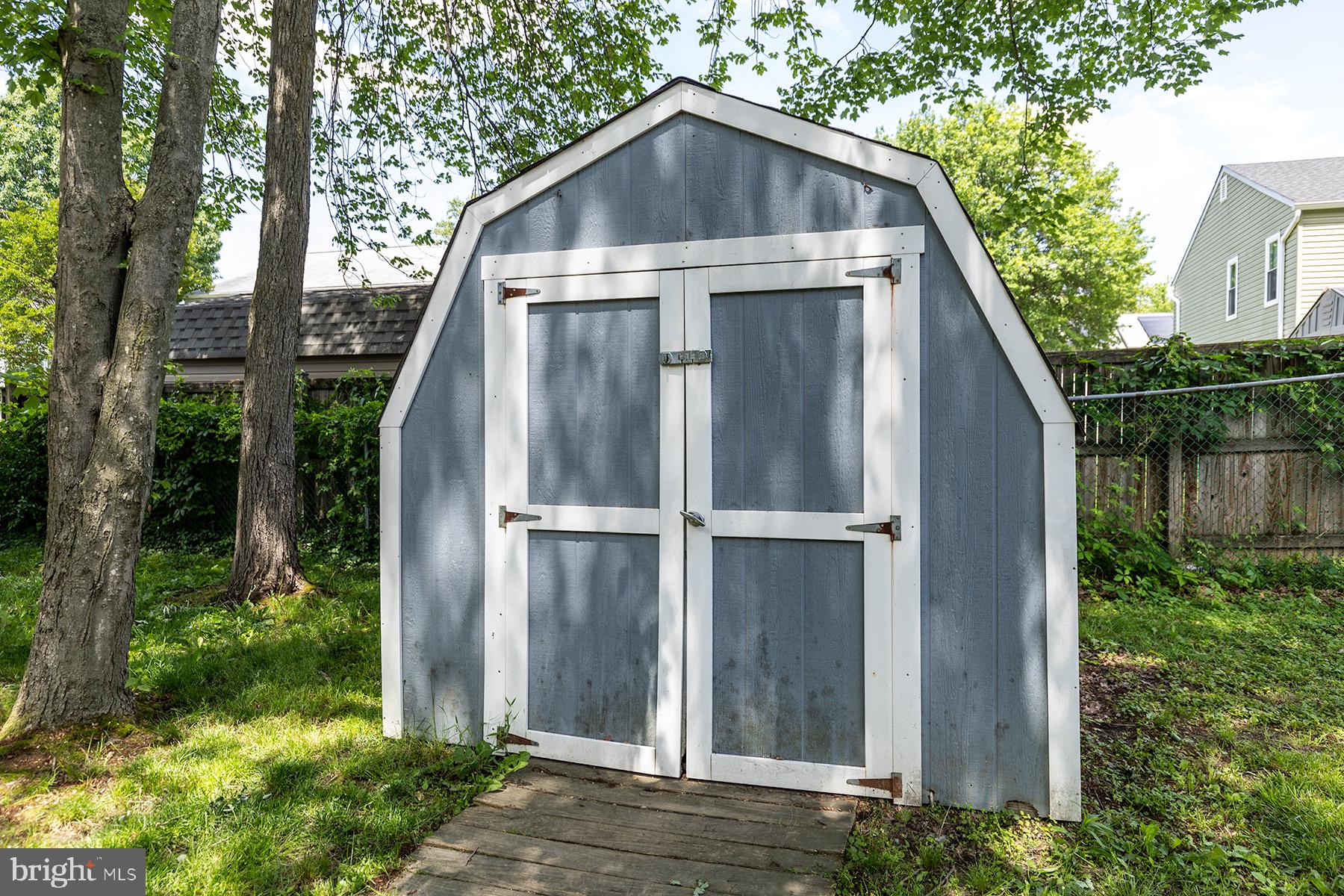 MOUNT PLEASANT BEACH - Residential