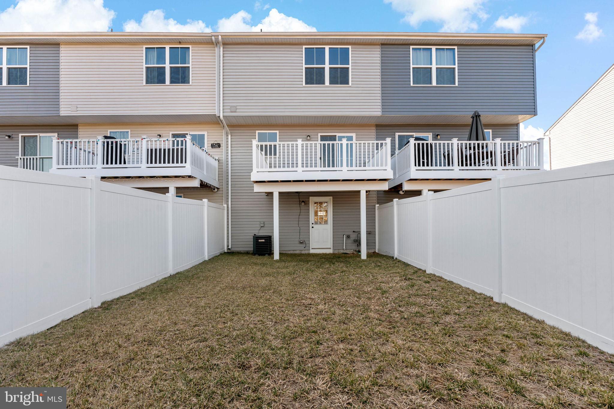 THE LAKES AT MARTINSBURG - Residential