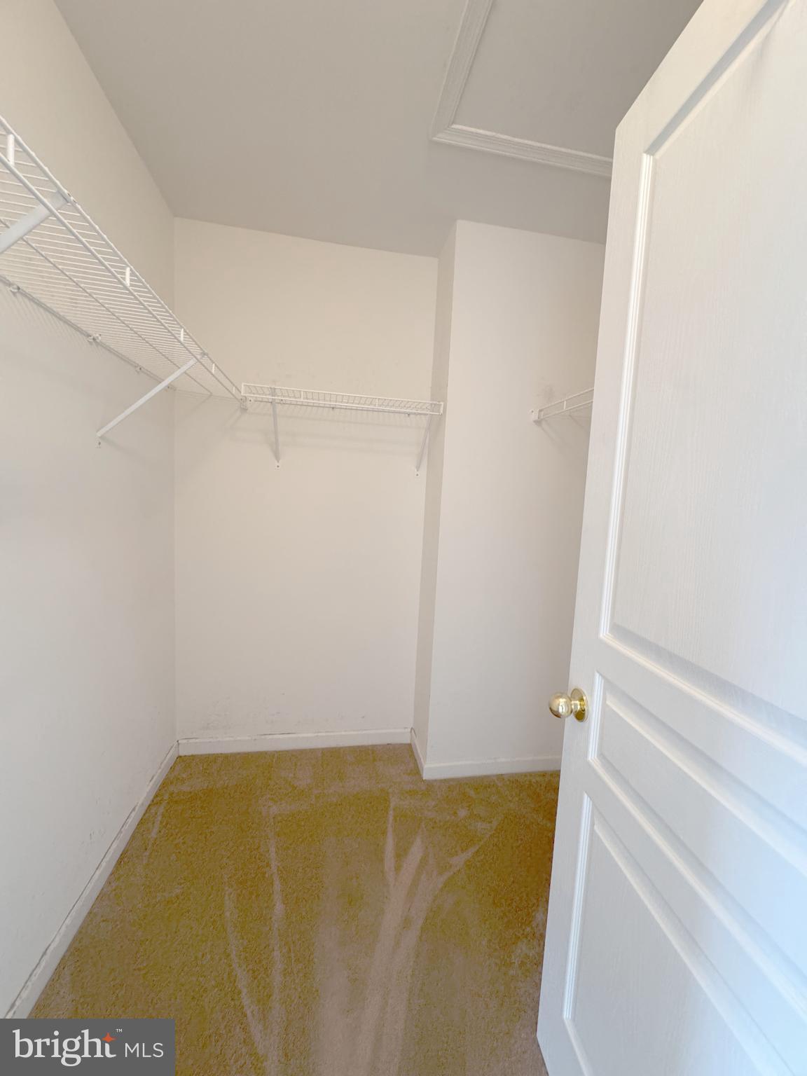 WOODS END - Residential Lease