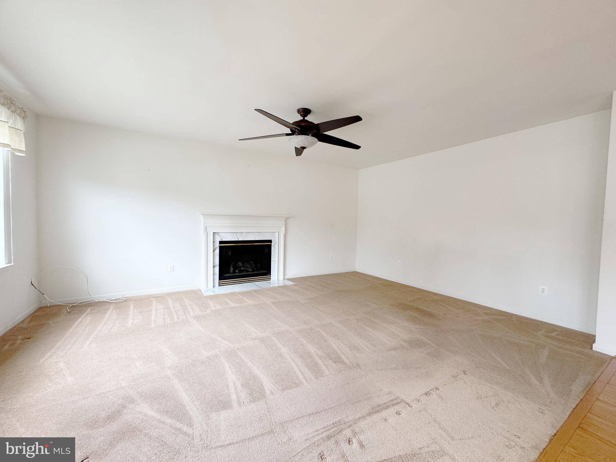 WOODS END - Residential Lease