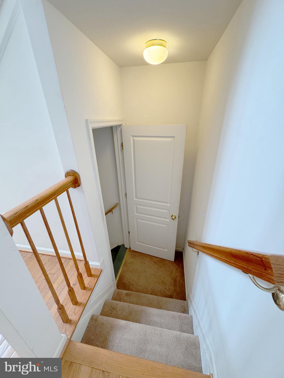 WOODS END - Residential Lease