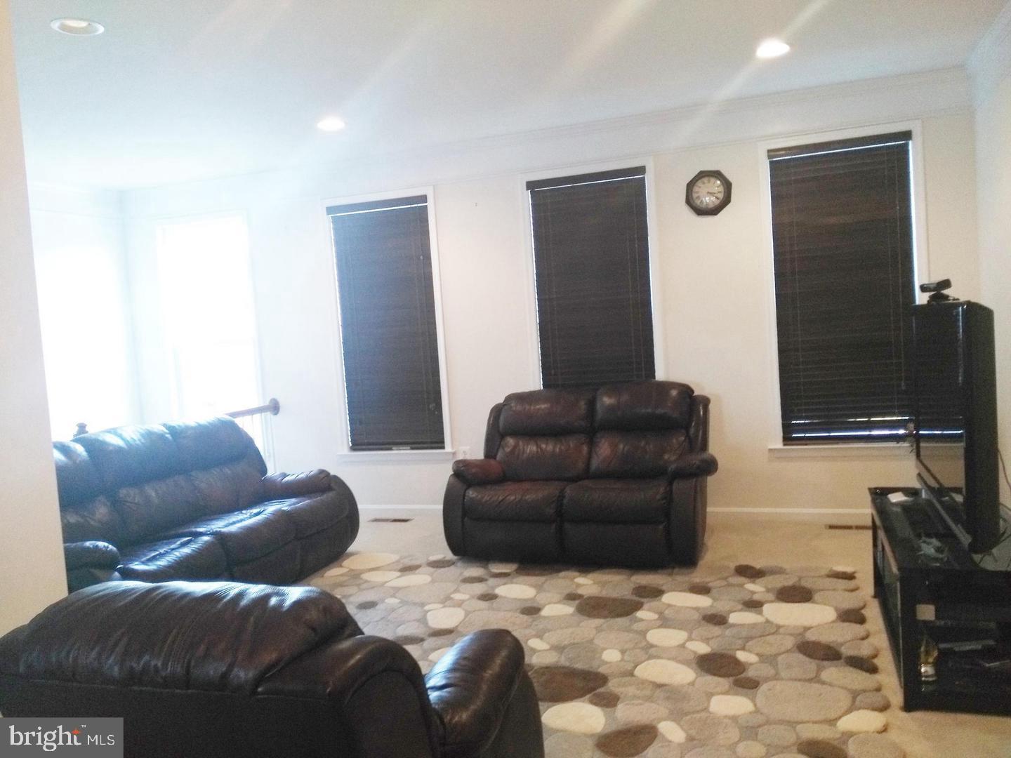 STONE RIDGE SOUTH - Residential Lease