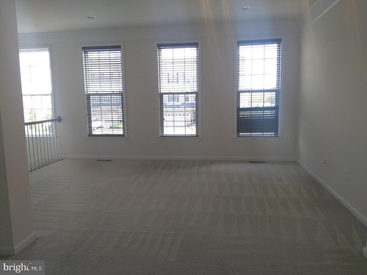 STONE RIDGE SOUTH - Residential Lease