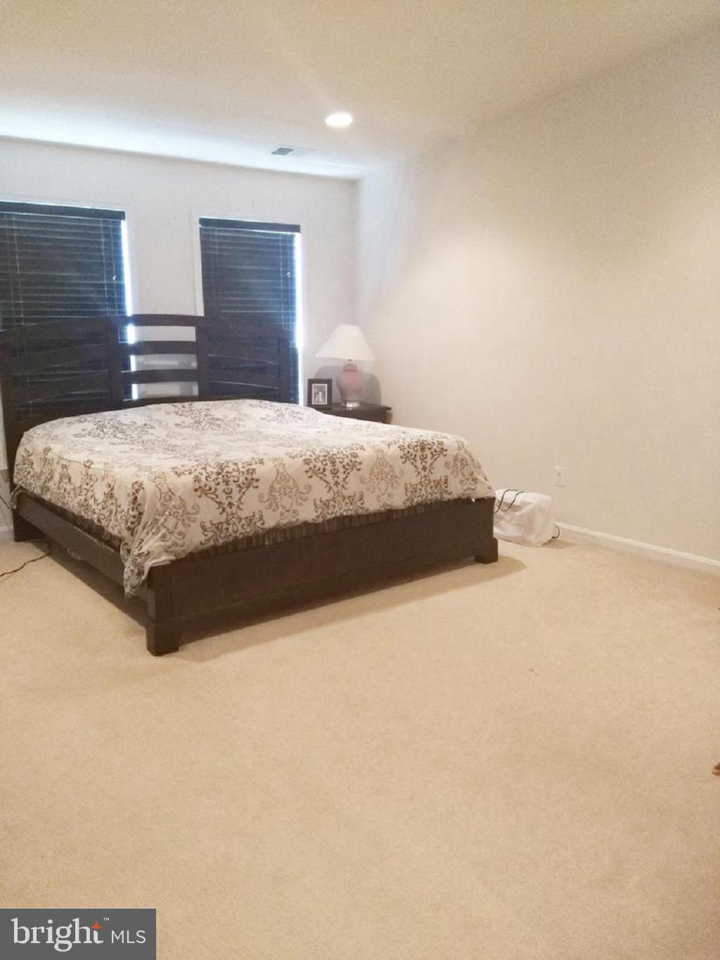 STONE RIDGE SOUTH - Residential Lease