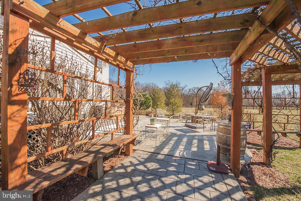 CHESTNUT HILLS - Residential