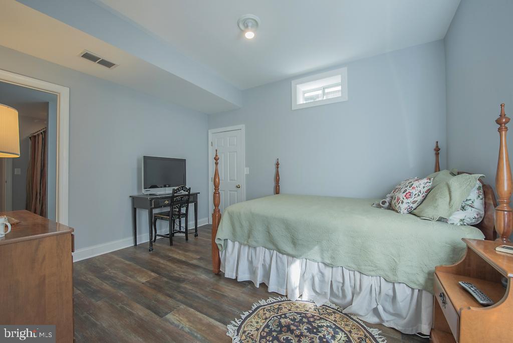 CHESTNUT HILLS - Residential