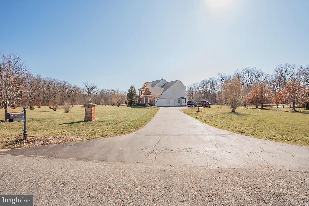 CHESTNUT HILLS - Residential