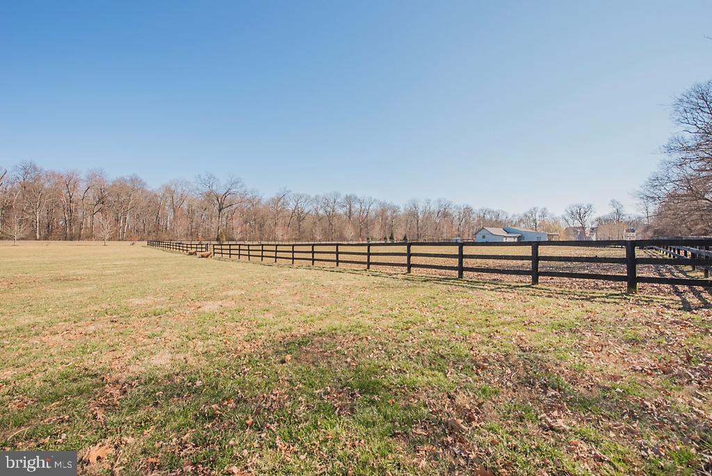 CHESTNUT HILLS - Residential