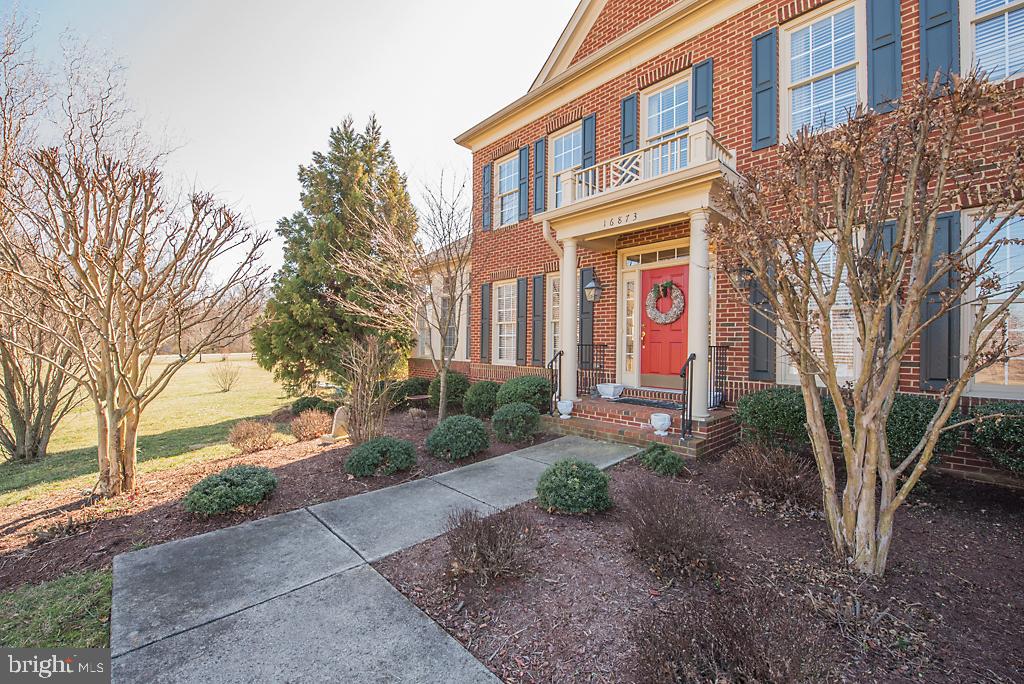 CHESTNUT HILLS - Residential