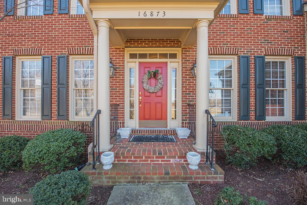 CHESTNUT HILLS - Residential