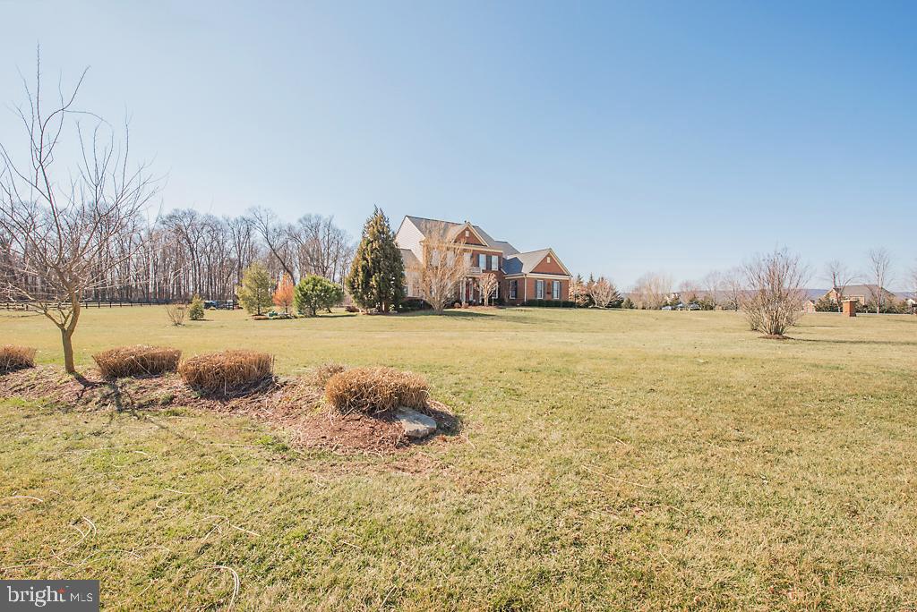 CHESTNUT HILLS - Residential