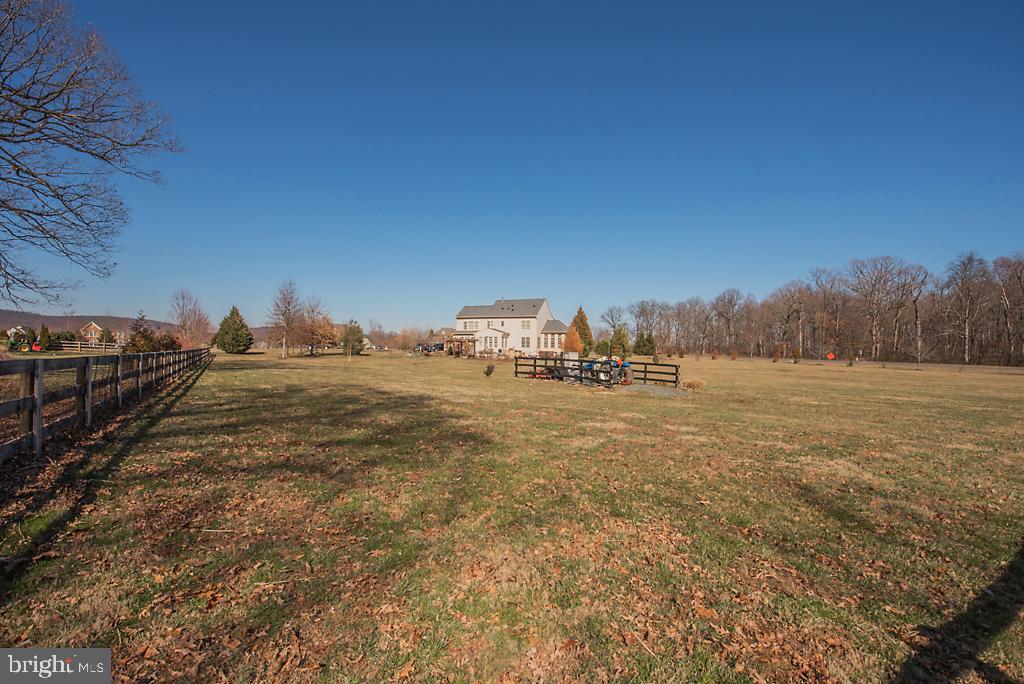 CHESTNUT HILLS - Residential