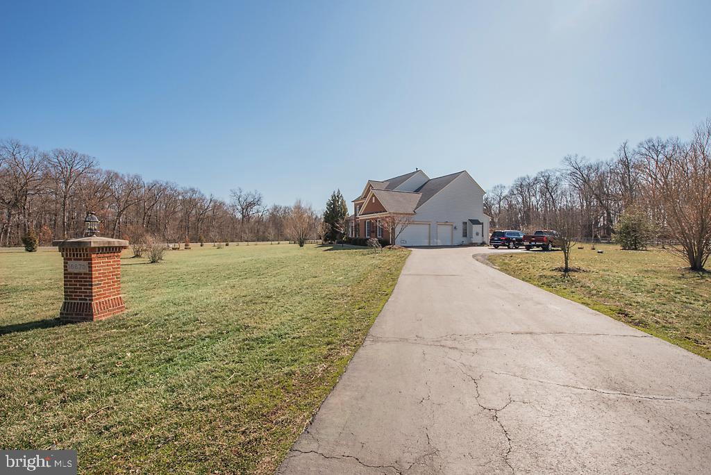 CHESTNUT HILLS - Residential